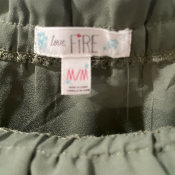 Love, Fire - Olive Cropped Off The Shoulder Shirt - Picture 3 of 5